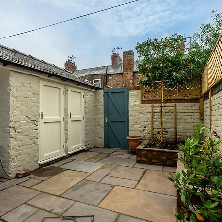 18 Hambleton Terrace York